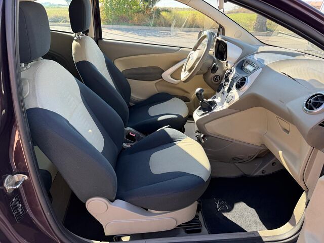 FORD KA TITANIUM 1.2 PETROL SPANISH LHD IN SPAIN ONLY 51000 MILES SUPER 2009